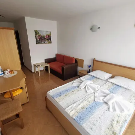 Elena Casa de hóspedes 3*