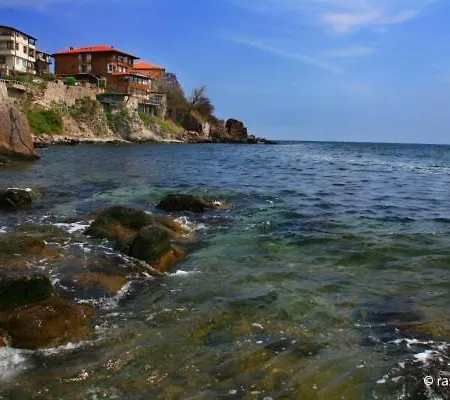 Konukevi Elena Süzebolu